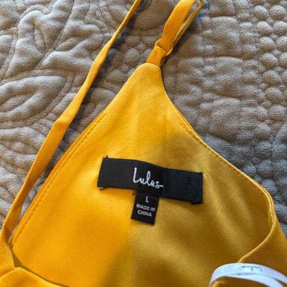 Oversized Mustard Jacket with lace-up top - Picture 3 of 11